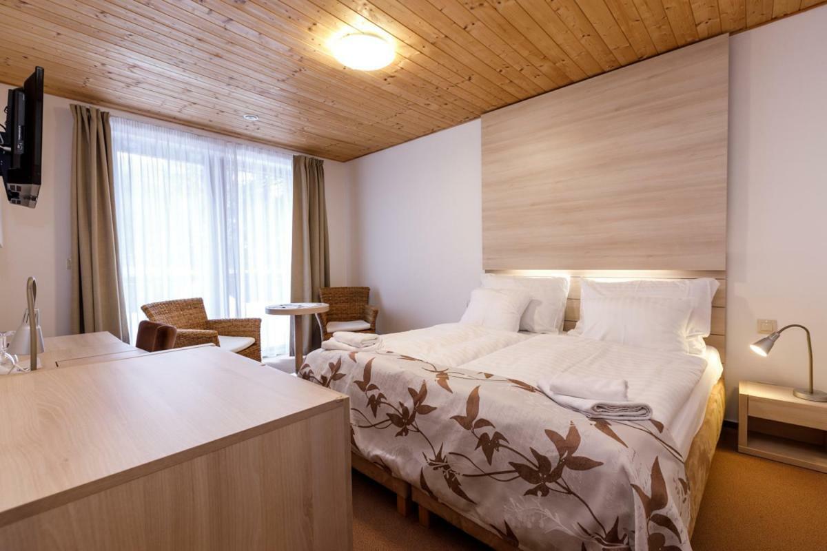 Horsky Hotel Celadenka / Mountain Resort Čeladná Exteriör bild